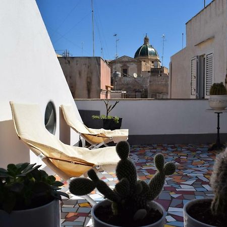 Отель Loft 'Le Vie Del Centro' Марсала Экстерьер фото