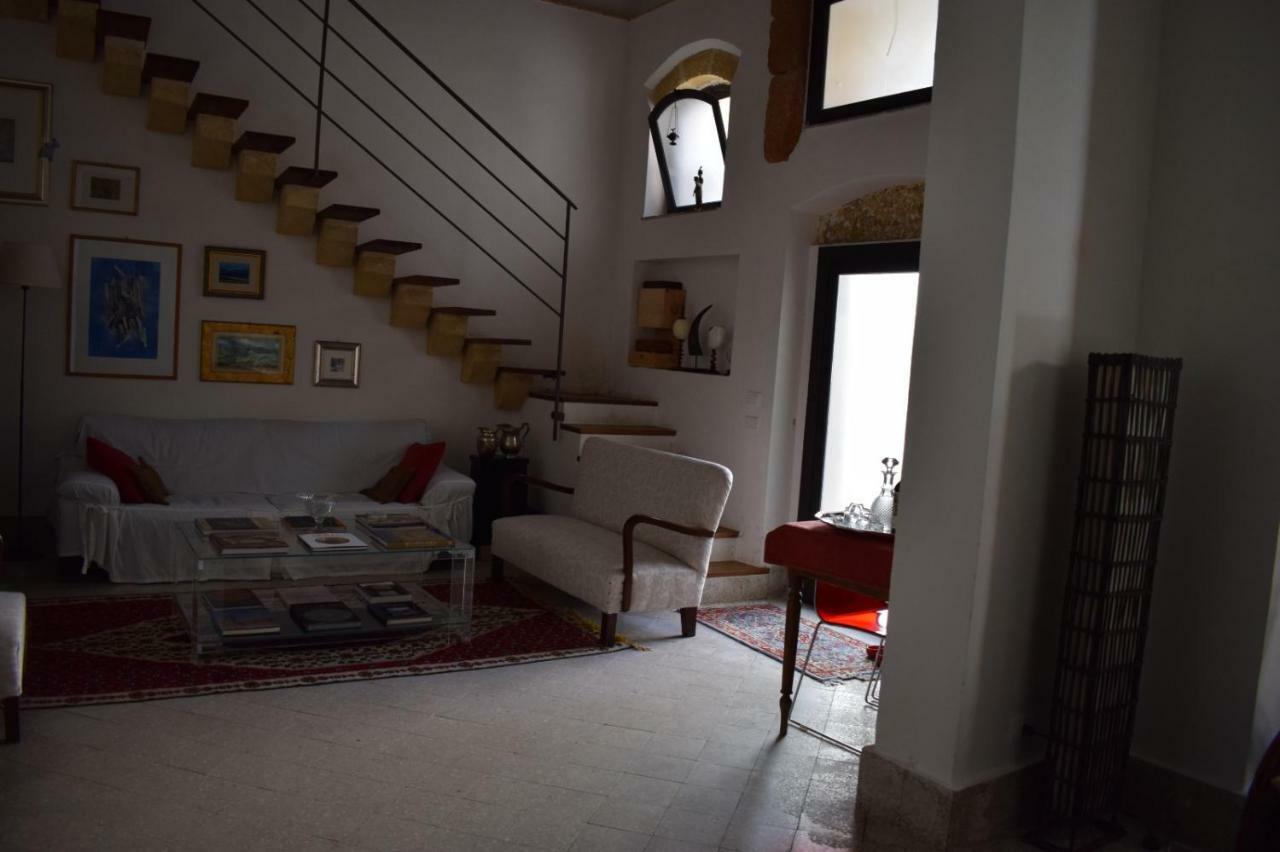 Отель Loft 'Le Vie Del Centro' Марсала Экстерьер фото